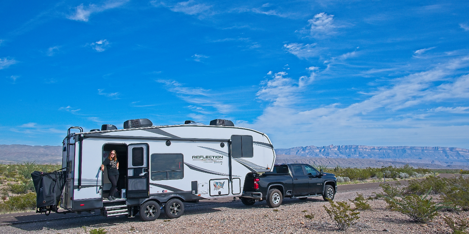 rv off-grid live with 12v litime lithium battery